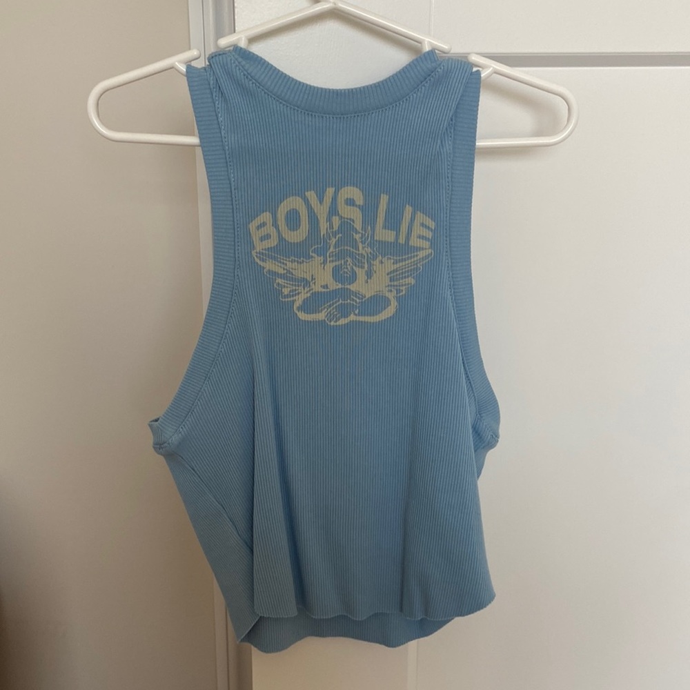 Cutee boys lie tank!!